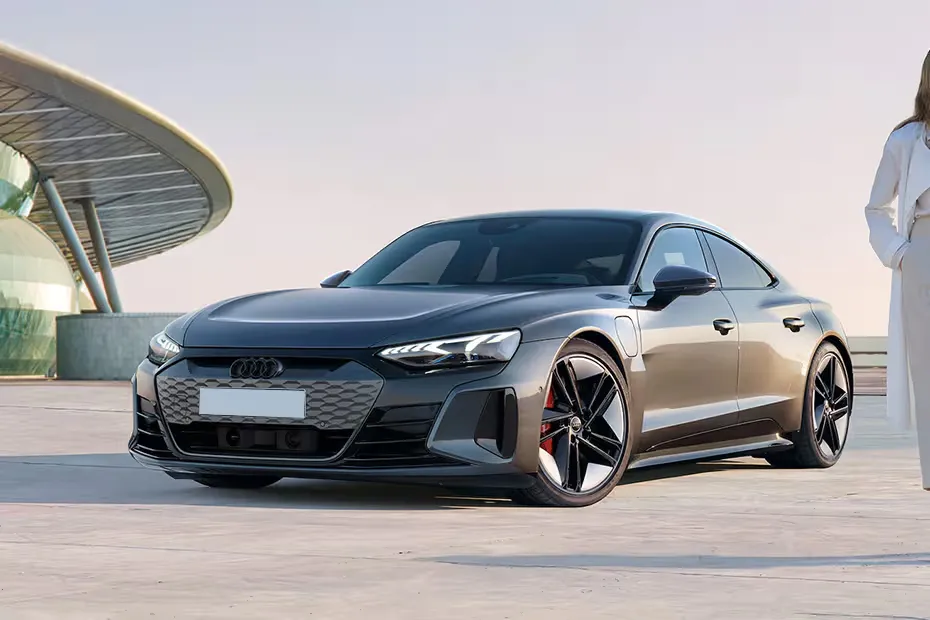 audi-rs e-tron-gt-front-left-view